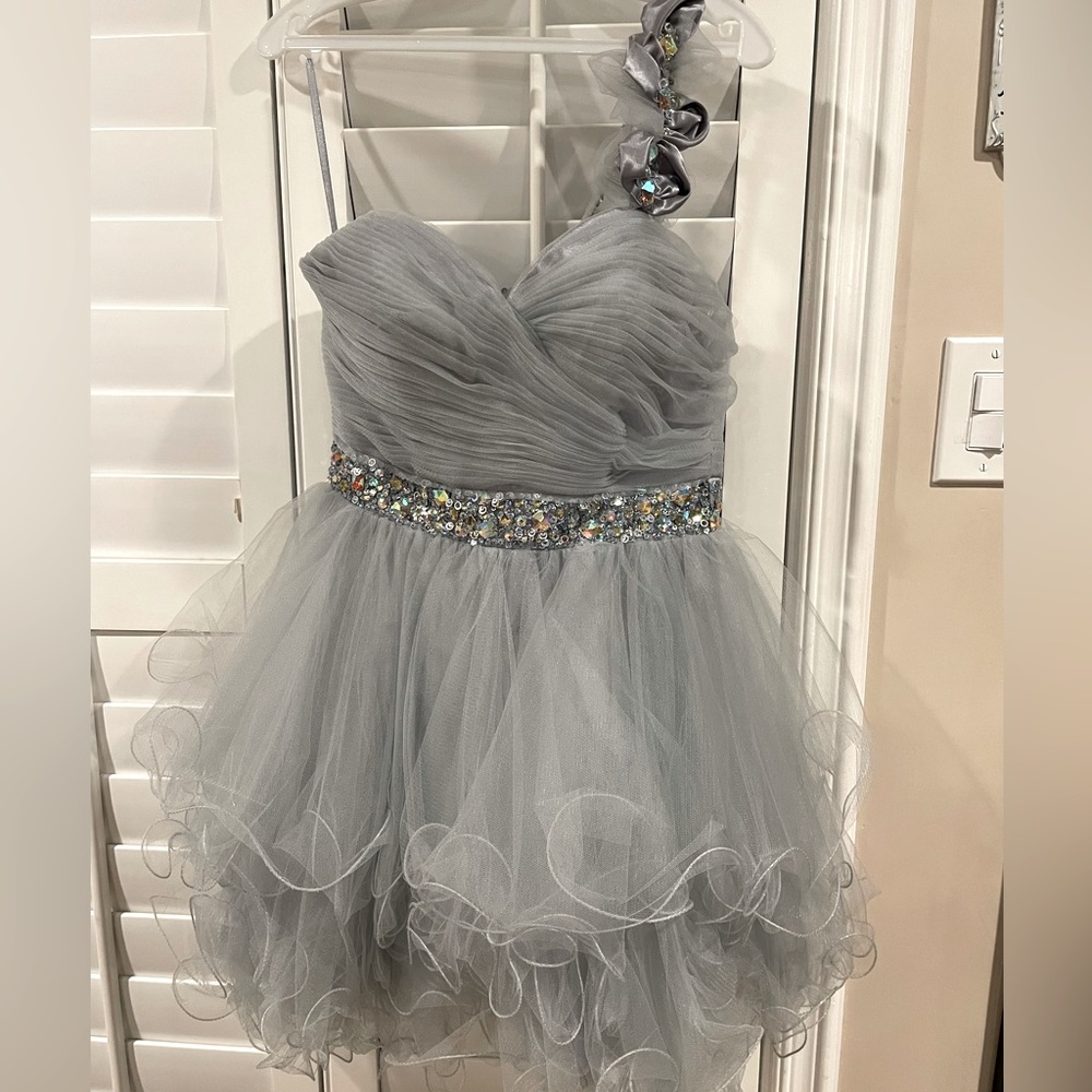 Semi Formal/Prom/Cocktail Party Dress - Size M